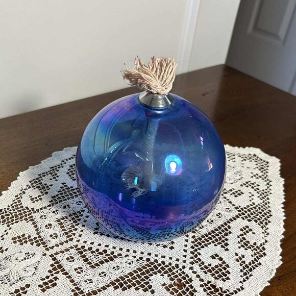 Iridescent purple glass oil lamp - Picture 5 of 10